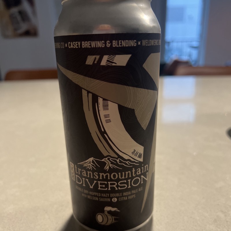 transmountain DIVERSION DOUBLE DRY-HOPPED HAZY DOUBLE INDIA PALE ALE with NELSON SAUVIN & CITRA HOPS